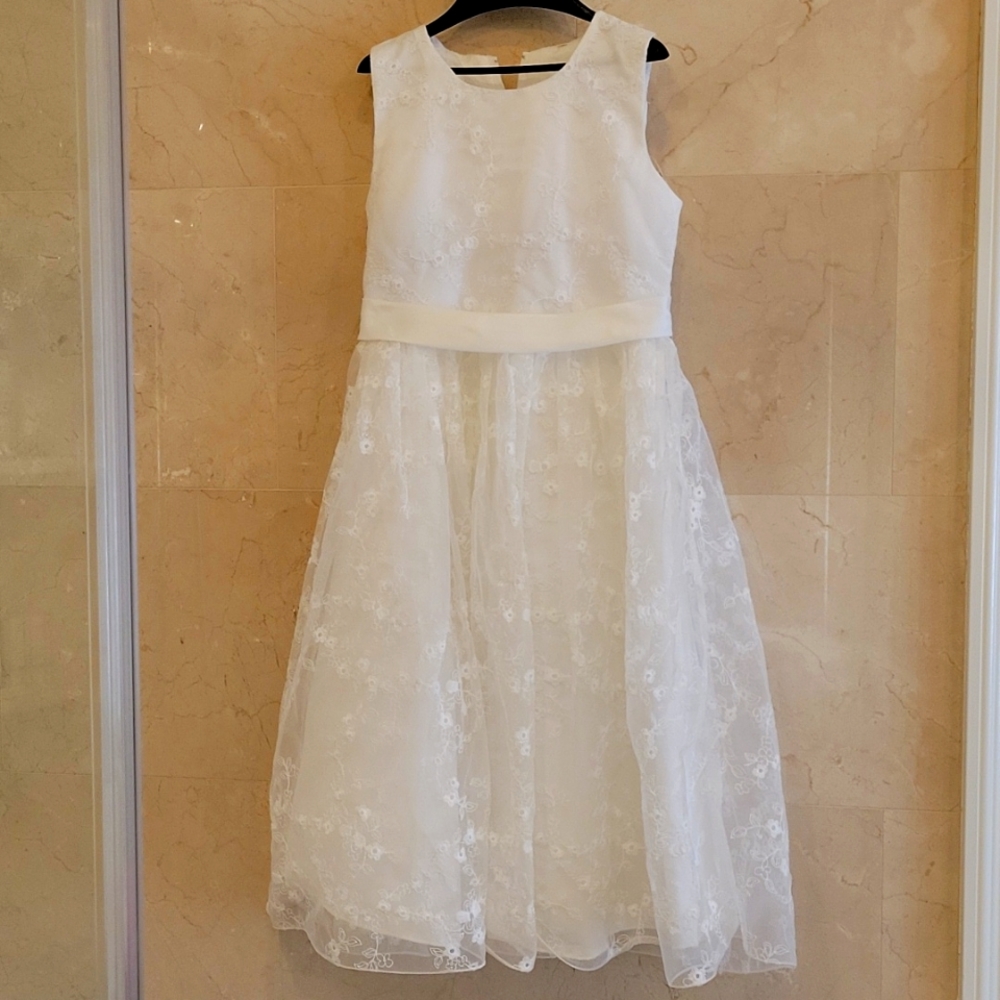 NWT GIRL'S WHITE TULLE FLOWER GIRL DRESS GOWN WITH SATIN BELT SIZE 14